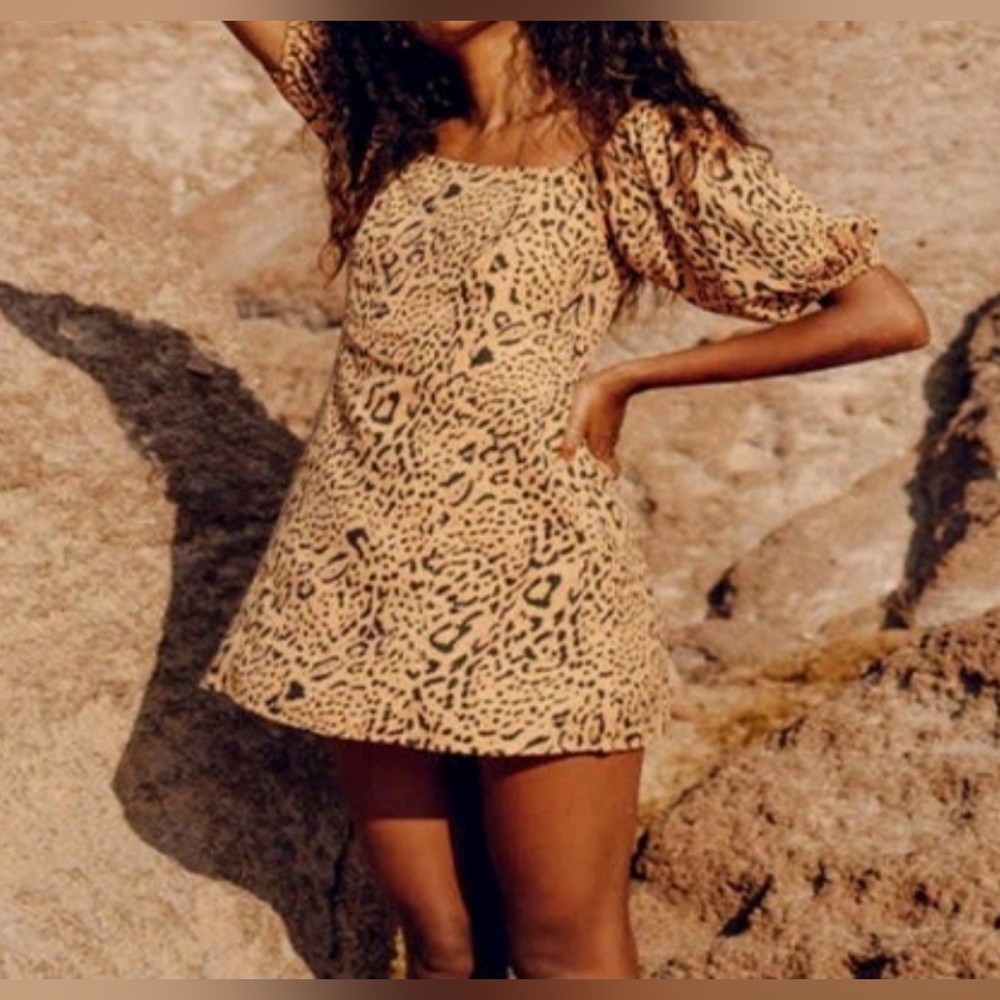 Billabong Women's Paradise Leopard Print Puff Sleeve Mini Dress Brown Size Med - Picture 5 of 16